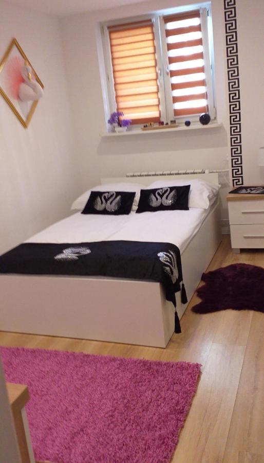Apartamenty Centrum Panoramiczna Mala Dwojka Swan Labedz Promenada Klimatyzacja Lodowa Κίελτσε Εξωτερικό φωτογραφία